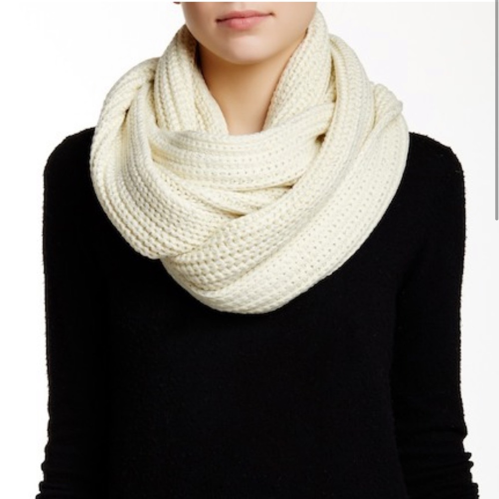 J Crew Chunky Knit Infinity Scarf - NWT